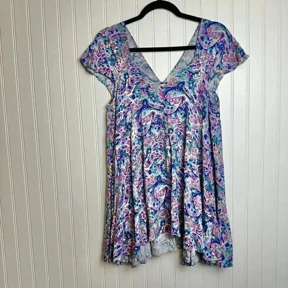 Matilda Jane Blue Paisley V-Neck Tunic Size Medium Flowy, Short Sleeve C31 - Picture 2 of 5